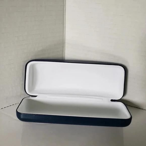 Lacoste Navy Blue Logo Engraved Hard Clamshell Eyeglasses  Case. - Picture 5 of 6